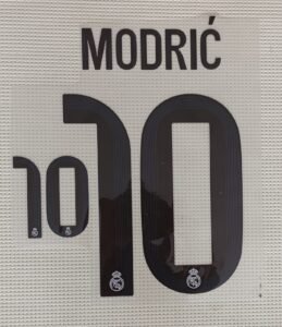 Dorsal Modric Real Madrid UCL 2025 local