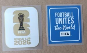 Set de parches WC 26 blanco con dorado + FOOTBALL UNITES azul