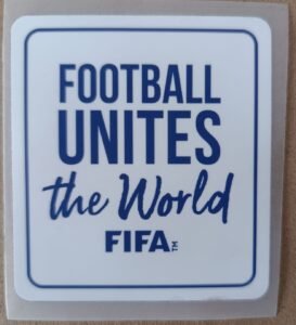 Parche FOOTBALL UNITES THE WORLD blanco
